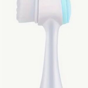 White and Blue Facial Cleansing Brush